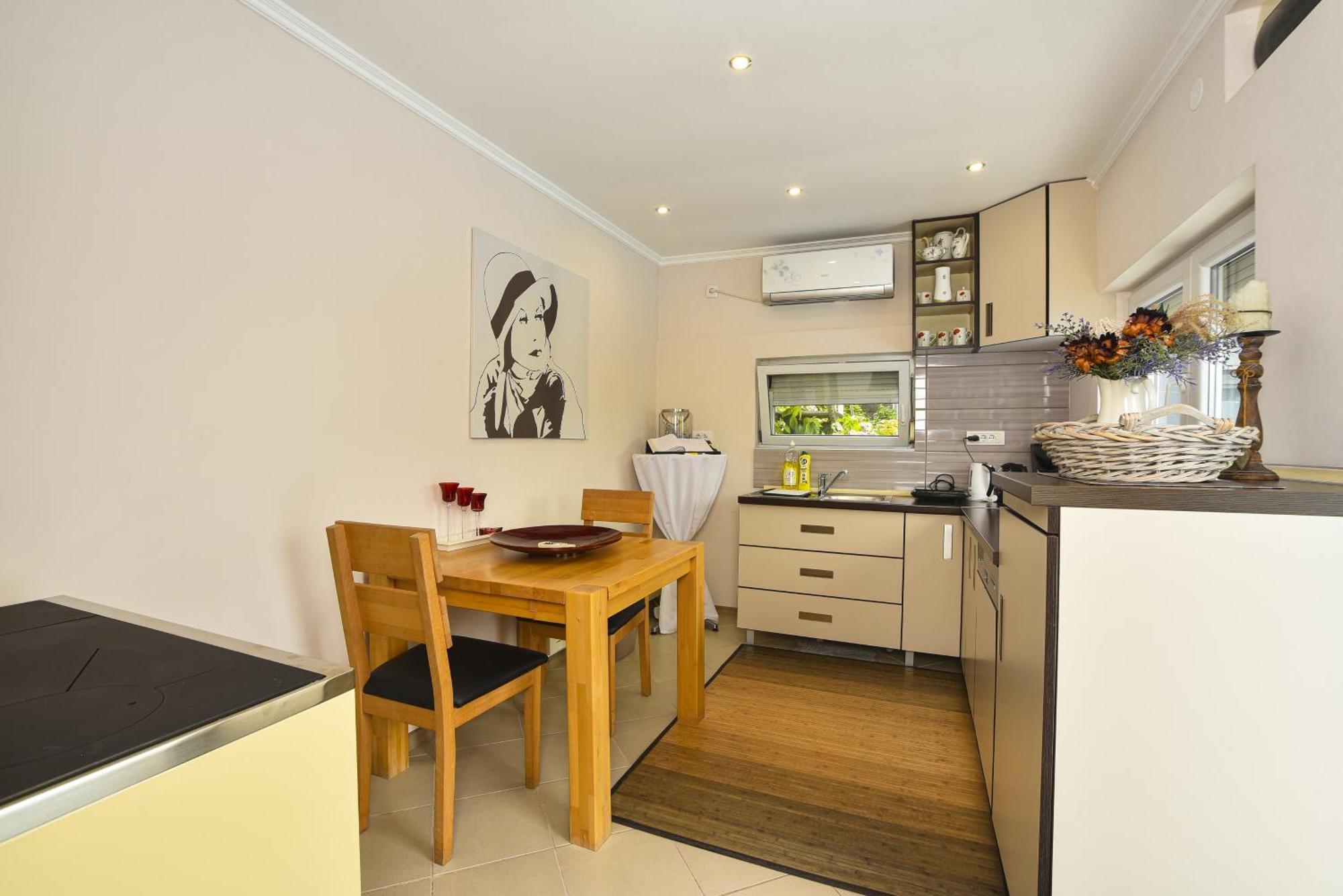 Apartments Villa Graf สเมเดเรโว ภายนอก รูปภาพ