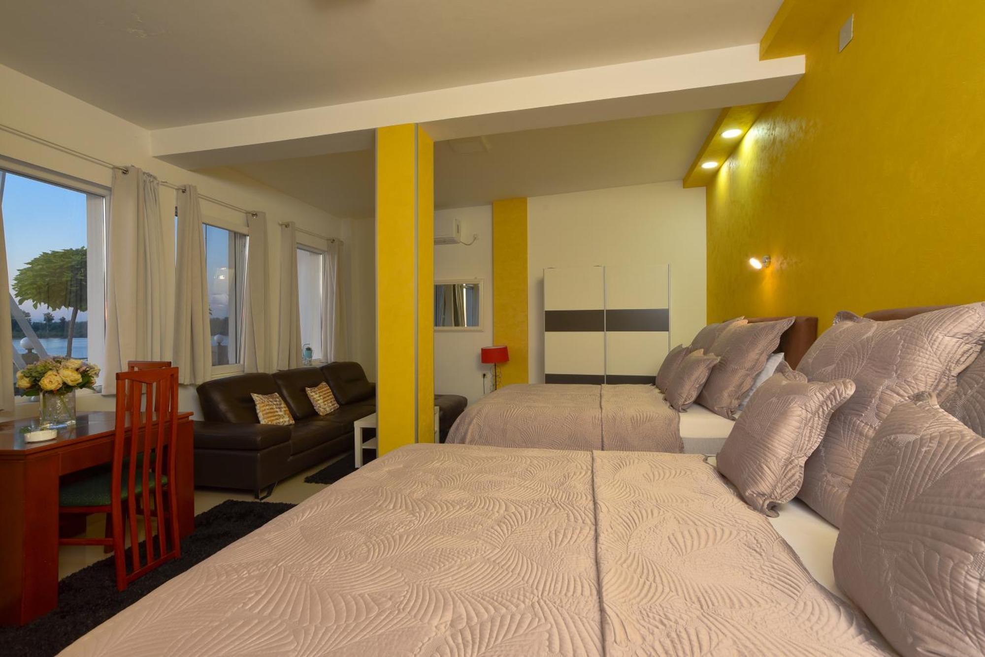 Apartments Villa Graf สเมเดเรโว ภายนอก รูปภาพ